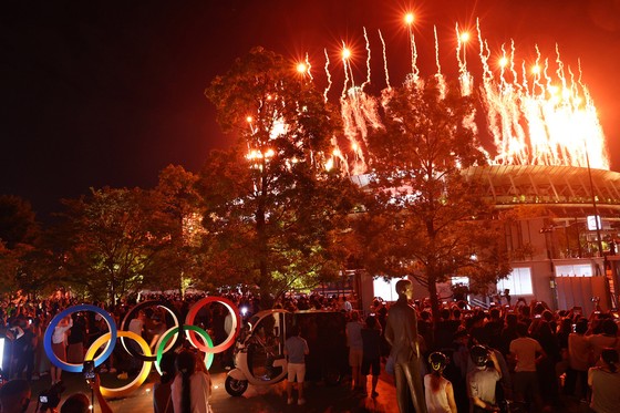 Khai mạc kỳ Olympic đặc biệt nhất trong lịch sử ảnh 10