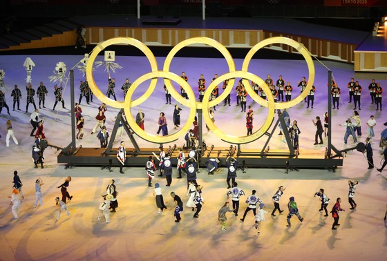 Khai mạc kỳ Olympic đặc biệt nhất trong lịch sử ảnh 2