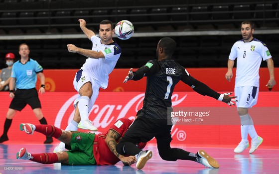 Xác định 4 cặp đấu tứ kết Futsal World Cup 2021 ảnh 1