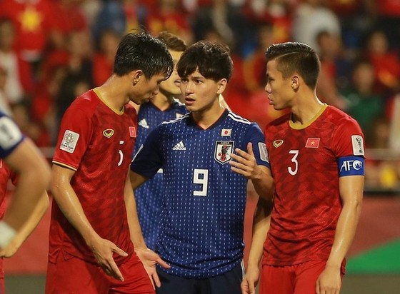 Minamino từng đối đầu với các tuyển thủ Việt Nam tại Asian Cup 2019. Ảnh: ANH KHOA