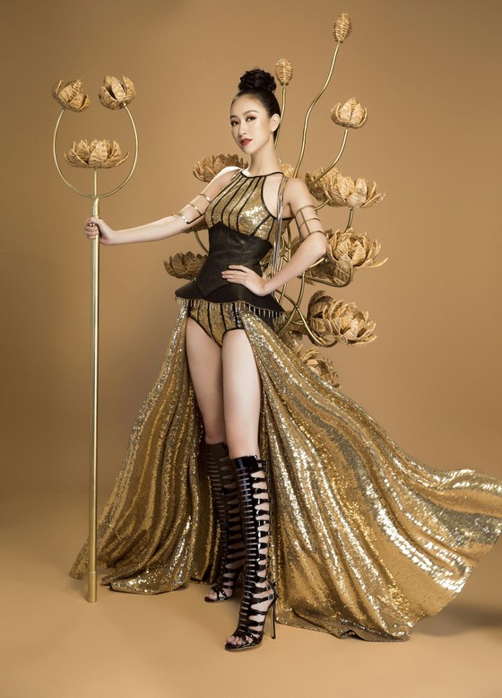 Hà Thu hóa “chiến binh” với trang phục truyền thống tại Miss Earth 2017 ảnh 2