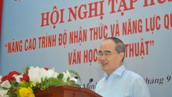 Khai mạc hội nghị tập huấn nâng cao nhận thức và năng lực quản lý văn học nghệ thuật ảnh 4