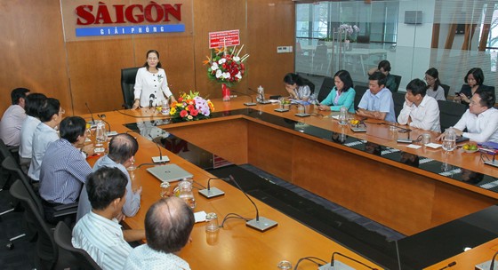 Lãnh đạo TPHCM thăm Báo SGGP và các cơ quan báo chí ảnh 1