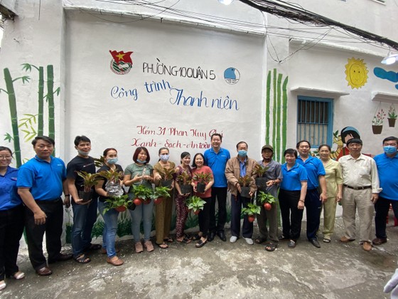 Quận 5 ra quân mừng xuân, chào mừng Đại hội XIII của Đảng ảnh 4