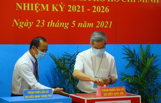 Đến sáng 24-5: TPHCM cơ bản hoàn tất công tác kiểm phiếu bầu cử ảnh 1