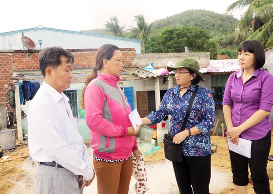 TPHCM hỗ trợ Phú Yên 3 tỷ đồng khắc phục hậu quả bão số 12 ảnh 2