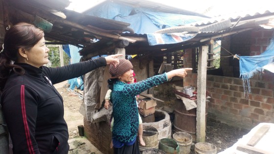 "Lùng nhùng" kê khai tiền hỗ trợ lũ lụt: Hàng chục hộ dân “tố” trưởng thôn, thú y thôn tắc trách ảnh 1
