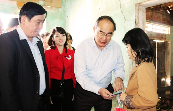 Đồng chí Nguyễn Thiện Nhân thăm, chúc Tết tỉnh Bình Định ảnh 6