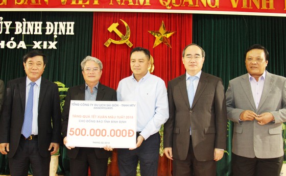 Đồng chí Nguyễn Thiện Nhân thăm, chúc Tết tỉnh Bình Định ảnh 8