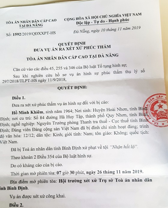 Vụ cựu cán bộ Cục Thuế Bình Định nhận hối lộ: Tòa phúc thẩm triệu tập bổ sung 10 điều tra viên ảnh 2