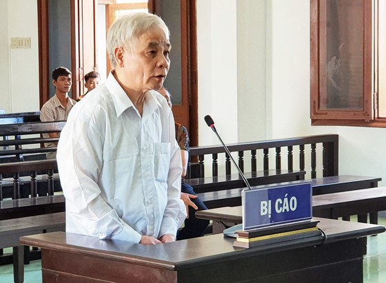 Giảm án cho cựu chánh án tòa án cùng 3 thuộc cấp tham ô tài sản ảnh 3