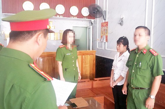 Quản lý khách sạn bố trí phòng cách âm cho hai con nghiện thác loạn ảnh 1