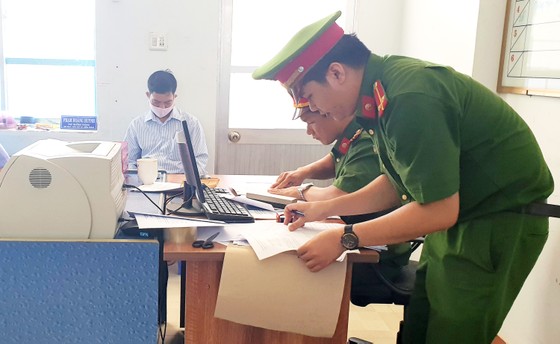 Khởi tố 4 cán bộ, lãnh đạo 'chạy' sổ đỏ ở Phú Yên ảnh 1