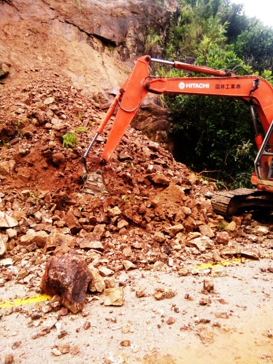Kiểm tra ứng phó với áp thấp, mưa lũ tại tỉnh Bình Định ảnh 2
