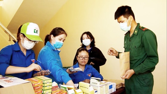 Ra quân làm sạch biển, trồng cây xanh hưởng ứng 'Tháng 3 biên giới' ảnh 5