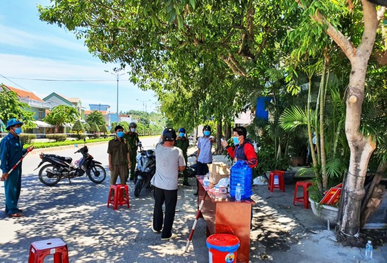 TP Tuy Hòa (Phú Yên) chính thức giãn cách xã hội theo Chỉ thị 15 ảnh 3