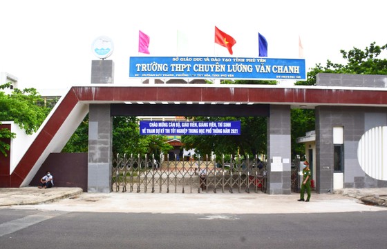 Thi tốt nghiệp THPT 2021: Nỗ lực hỗ trợ, bảo vệ kỳ thi tại các tỉnh vùng dịch miền Trung ảnh 5