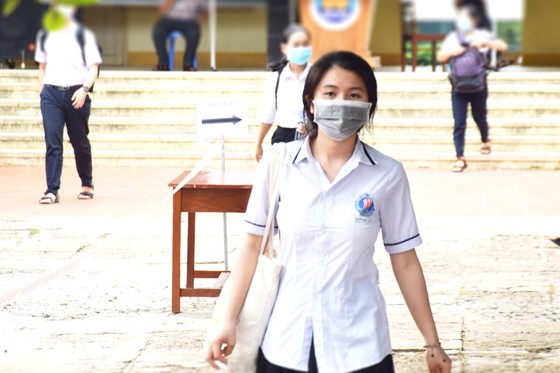Thi tốt nghiệp THPT 2021: Nỗ lực hỗ trợ, bảo vệ kỳ thi tại các tỉnh vùng dịch miền Trung ảnh 6