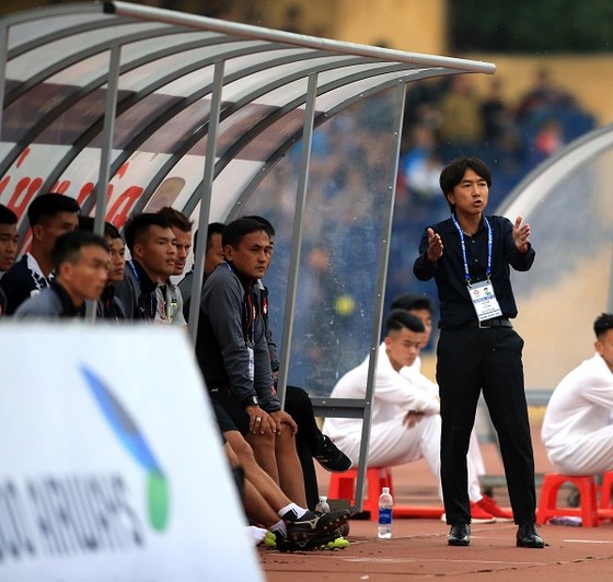 Vòng 2 Nuti Cafe V-League 2018 (trực tiếp): Hai đội cùng TPHCM đều thua trận ảnh 1