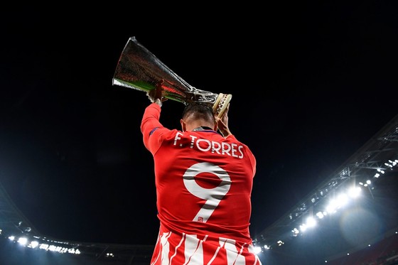 Lần 3 đăng quang, Griezmann chói sáng, Torres chia tay ngọt ngào ảnh 11