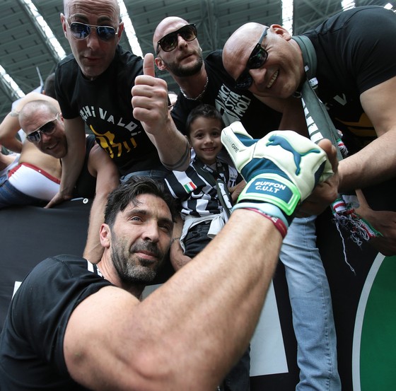 Chia tay Gianluigi Buffon, Juve giành Scudetto thứ 7 liên tiếp ảnh 5