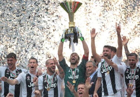 Chia tay Gianluigi Buffon, Juve giành Scudetto thứ 7 liên tiếp ảnh 11