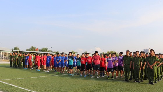 Liên quân cơ quan, đội đặc nhiệm - nghi lễ đăng quang giải bóng đá mừng ngày thành lập Đoàn ảnh 1