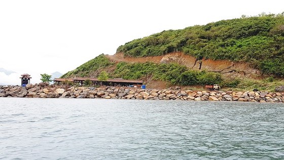 Khánh Hòa truy trách nhiệm các dự án lấn biển ảnh 1