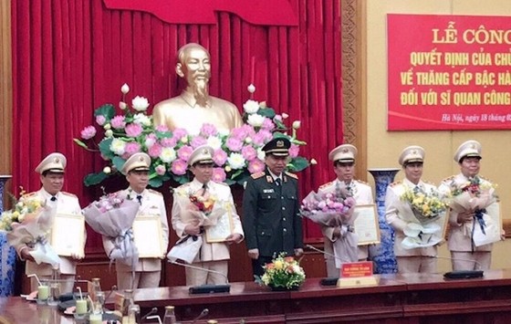 Công bố quyết định thăng cấp bậc hàm Thiếu tướng đối với Giám đốc Công an Quảng Nam ảnh 1