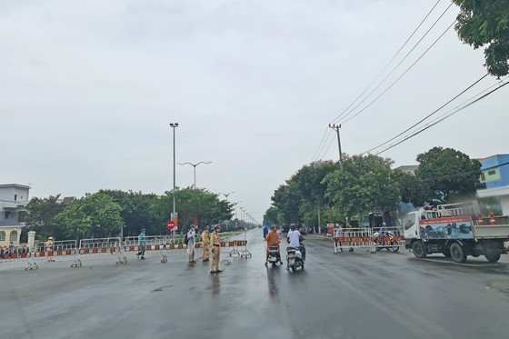 0 giờ ngày 1-8, cách ly xã hội 5 huyện, thị của tỉnh Quảng Nam ảnh 1