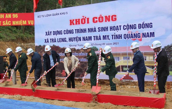 Trưởng Ban Dân vận Trung ương: Đề nghị Quảng Nam tiếp tục tập trung giúp đỡ người dân Trà Leng sớm ổn định chỗ ở ảnh 3
