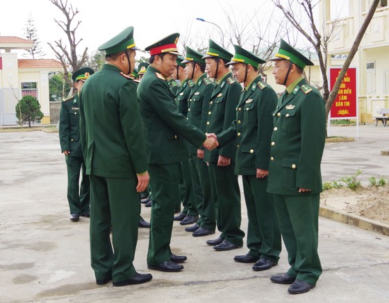 Thăm và chúc tết cán bộ, chiến sĩ Đồn Biên phòng Tam Thanh ảnh 1