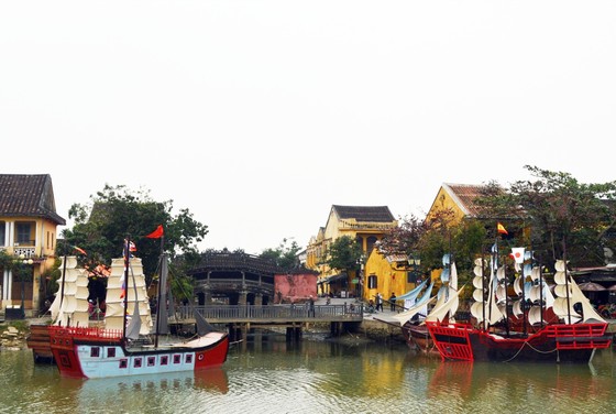 Tái hiện thương cảng Hội An xưa trên sông Hoài ảnh 1