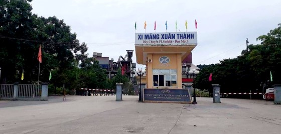 Quảng Nam cách ly 64 người đến từ Hải Dương và hàng trăm công nhân tại Nhà máy Xi măng Xuân Thành ảnh 1