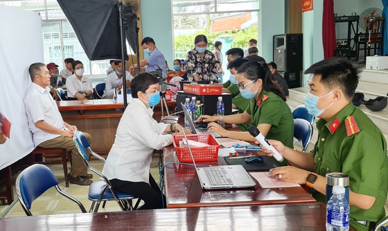 Tiền Giang thực hiện giãn cách xã hội từ 0 giờ ngày 12-6 ảnh 1