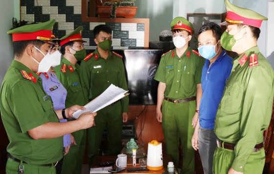 Quảng Bình: Bắt giám đốc công ty tài chính lừa đảo chiếm đoạt tài sản ảnh 1
