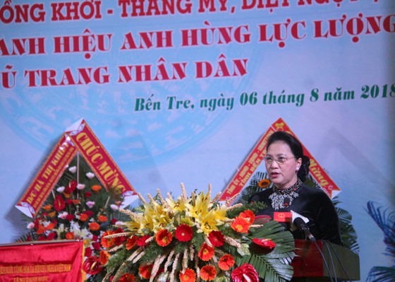 Bến Tre kỷ niệm 50 năm được tuyên dương danh hiệu “Anh dũng đồng khởi, thắng Mỹ diệt ngụy” ảnh 2