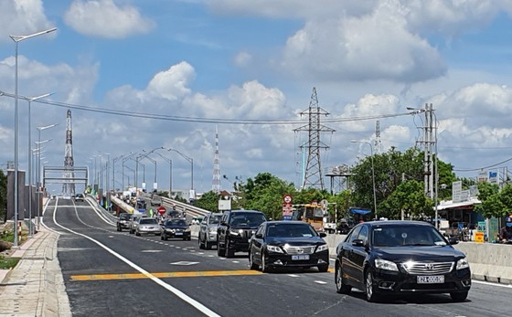 Thông xe cầu Tân An trên quốc lộ 1A và 5 cầu trên quốc lộ N1 ảnh 1