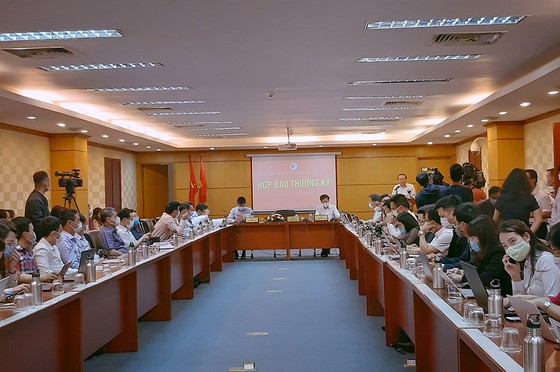 Bộ TN-MT: Siết chặt hành vi đầu cơ đất đai để hạ nhiệt thị trường bất động sản ảnh 1