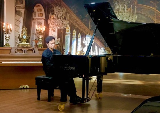 Đặc sắc đêm hoà nhạc "Young talent & Kayserburg piano concert" ảnh 3