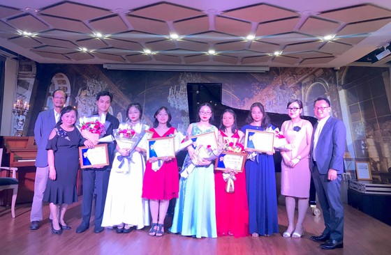 Đặc sắc đêm hoà nhạc "Young talent & Kayserburg piano concert" ảnh 8