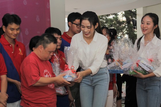 Cận cảnh nhan sắc tân Hoa hậu Đỗ Thị Hà ảnh 18