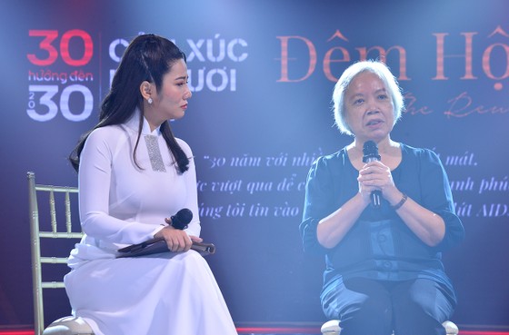 Đông đảo nghệ sĩ đồng hành đêm hội ngộ 'Cảm xúc 30 năm' ảnh 10