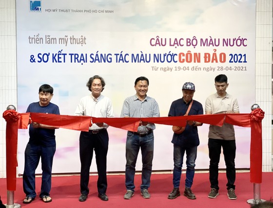 Côn Đảo thiêng liêng, sống động trong tranh màu nước ảnh 1