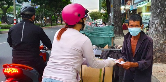 Chút lòng của người xa lạ ảnh 1