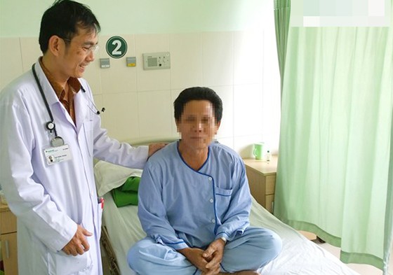 Cứu sống bệnh nhân lớn tuổi bị ngưng tim ảnh 1
