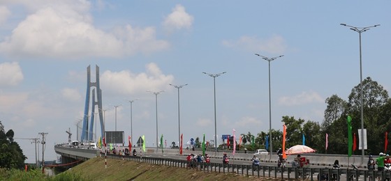 Dừng hoạt động bến phà Vàm Cống ảnh 1