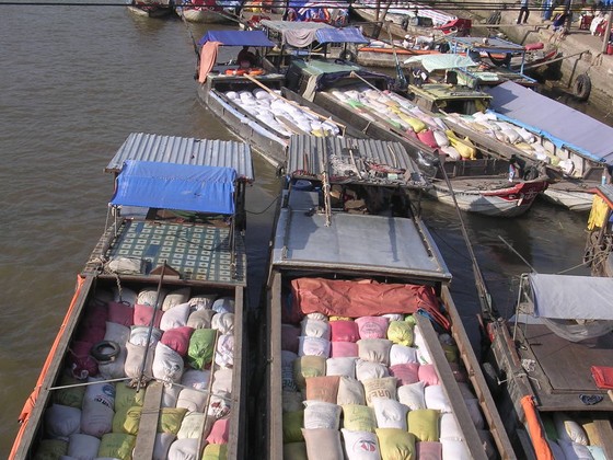Kiến nghị gỡ khó hạn ngạch xuất khẩu 400.000 tấn gạo tháng 4 ảnh 1
