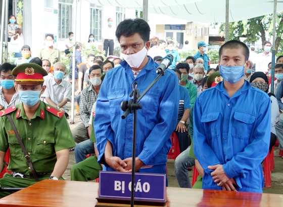 3 đối tượng lĩnh án 14 năm tù vì đưa người xuất, nhập cảnh trái phép ảnh 1