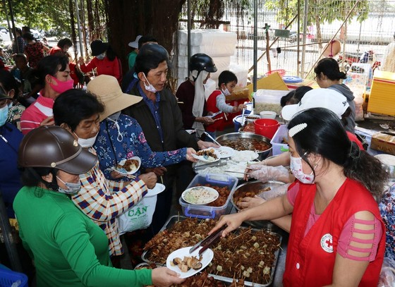 Chợ tết nhân đạo Tân Sửu năm 2021 ở Kiên Giang ảnh 3